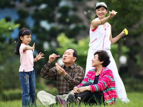 羊奶饮品是“注重健康，追求营养，崇尚自然，热爱生活”人士的最